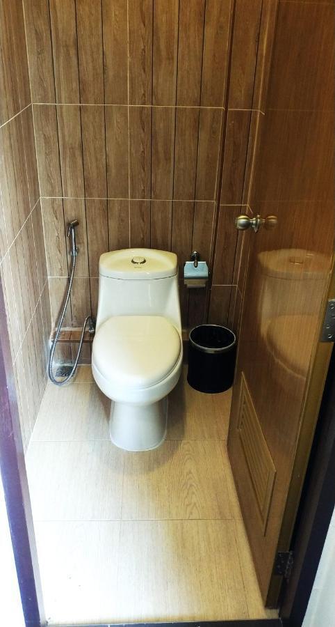 פאטאיה Breeze Hostel מראה חיצוני תמונה